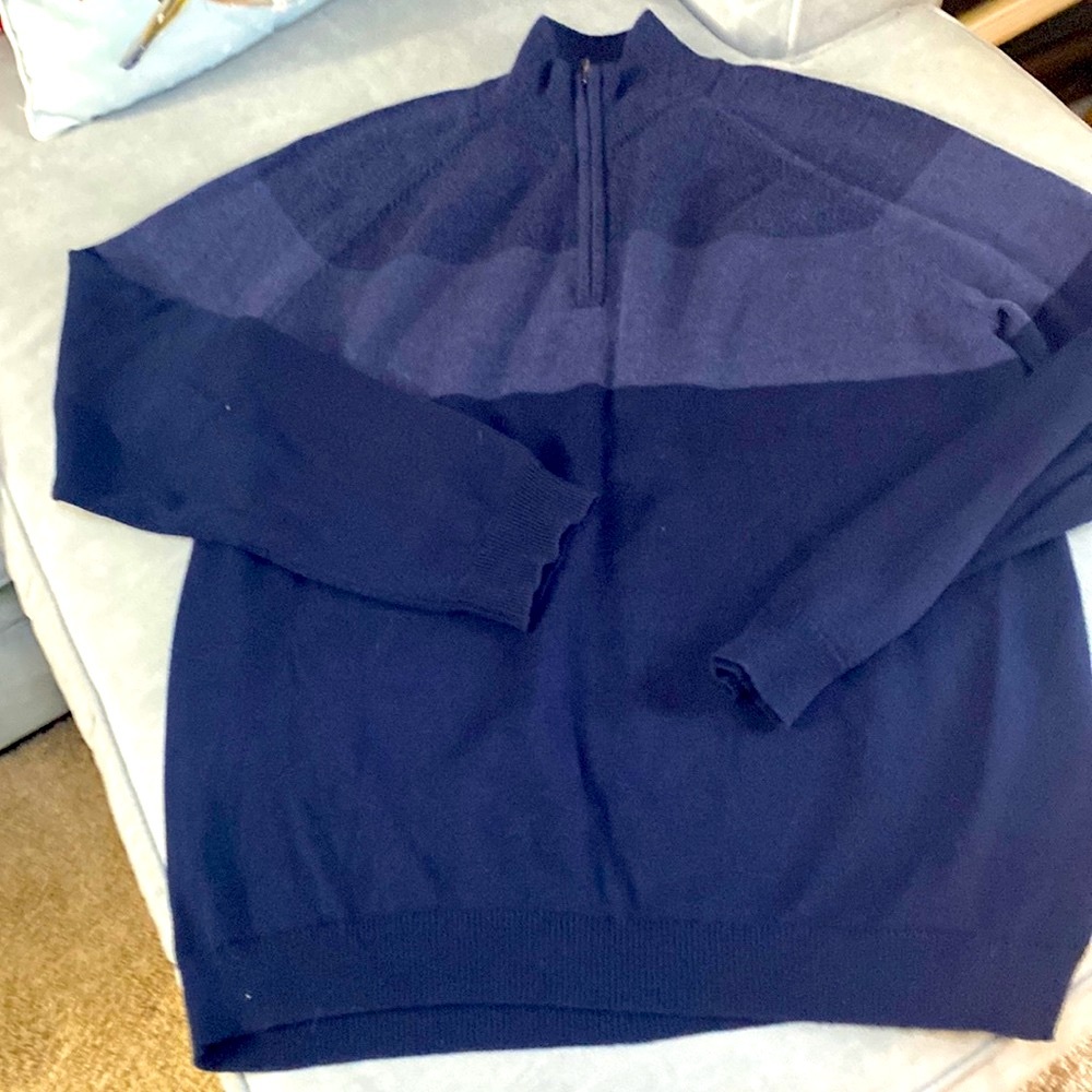 Like New Calvin Klein XL Quarter Zip Sweater